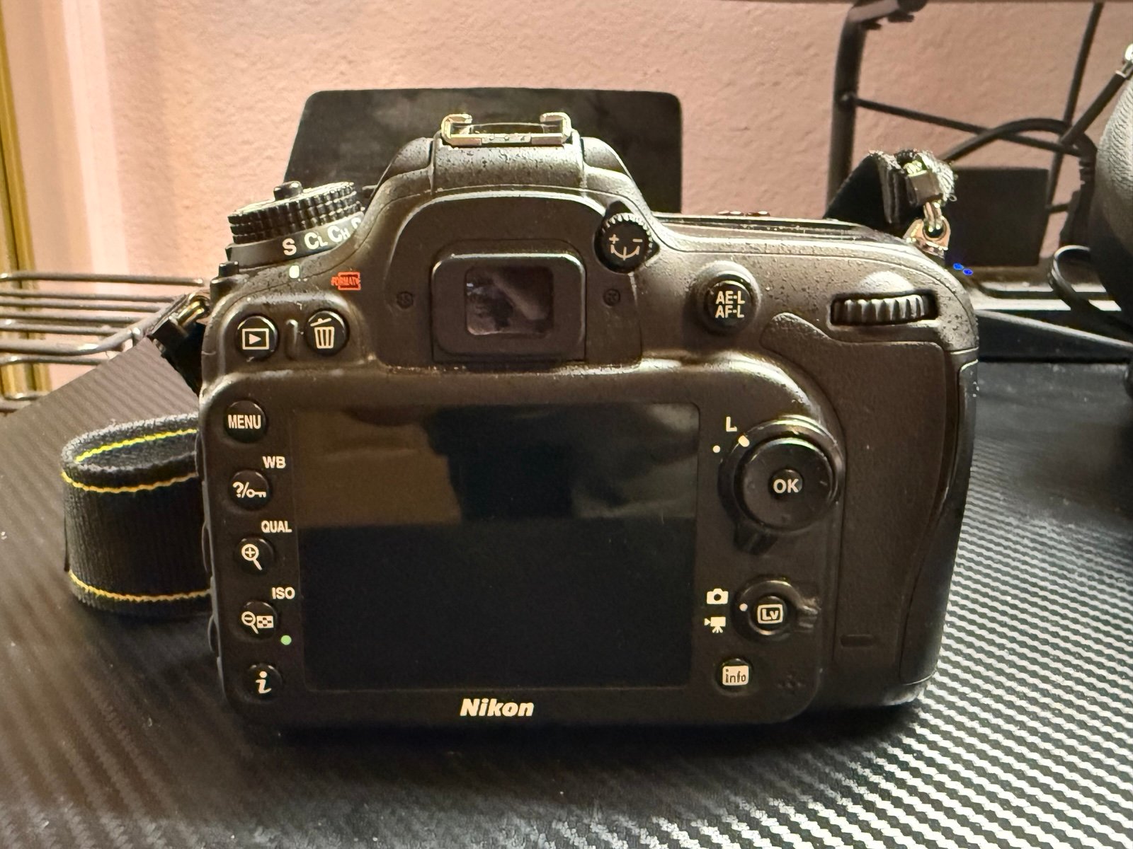 Nikon D7100 - ઓલ્ડ વસ્તુઓની ખરીદી અને વેચાણ