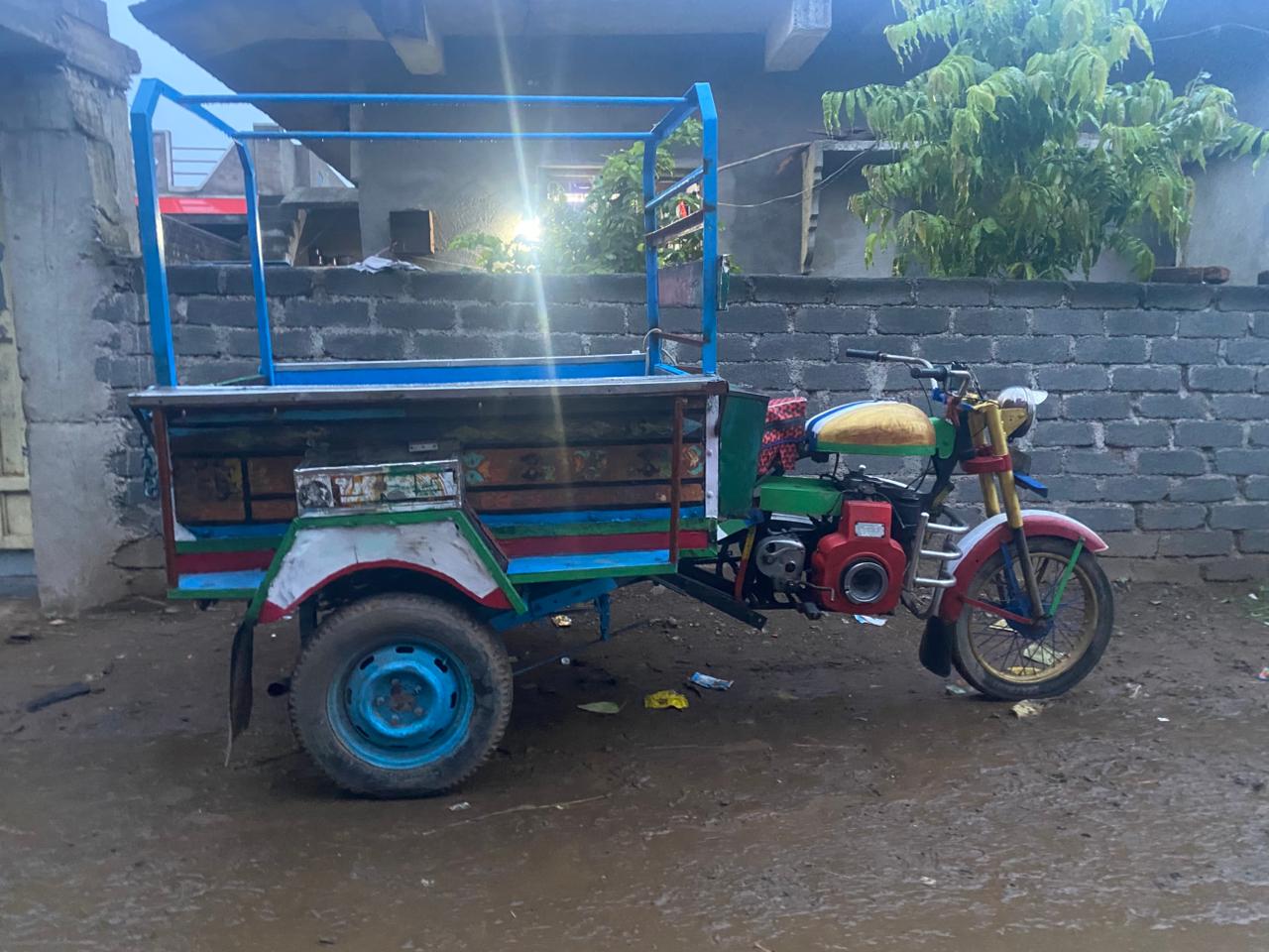 ટેમ્પો /  2012 - ઓલ્ડ વસ્તુઓની ખરીદી અને વેચાણ